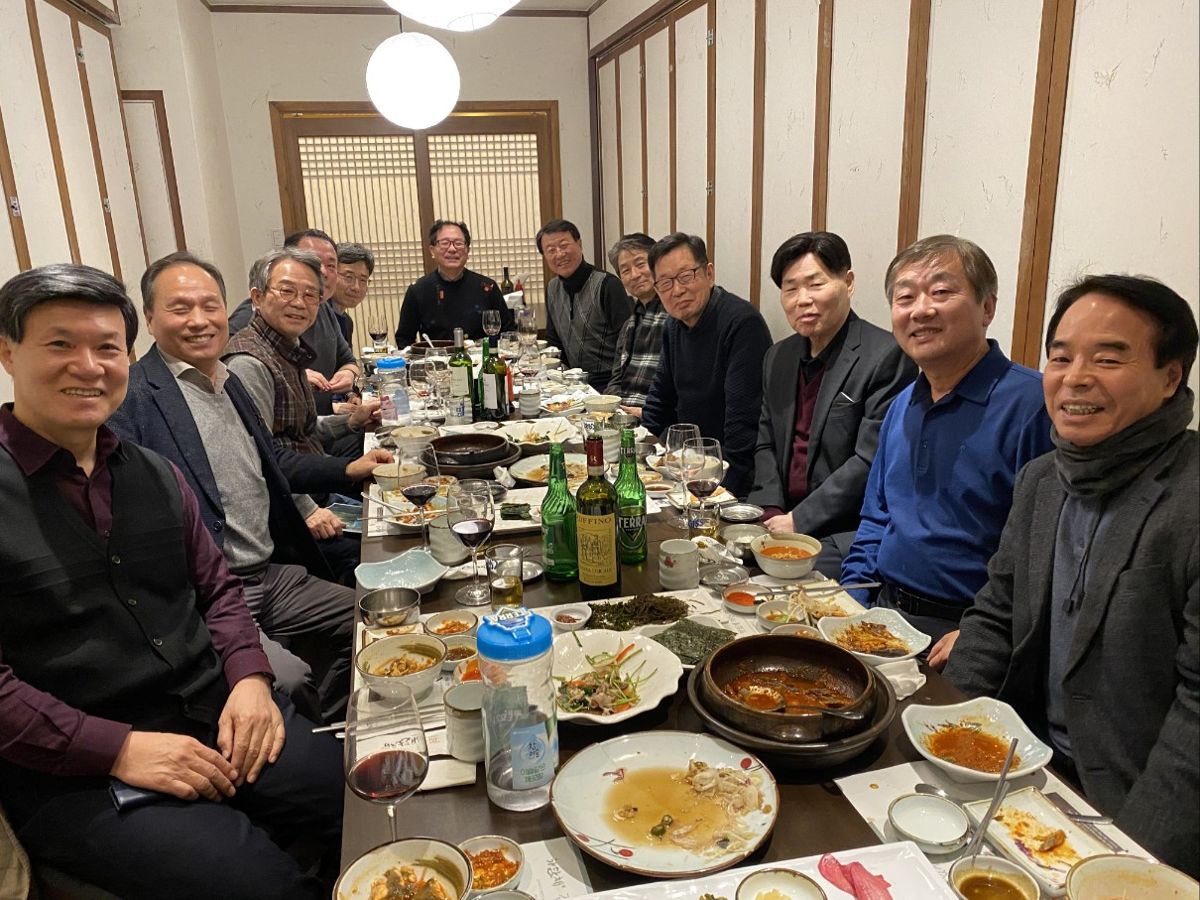 2022년 송년회에 함께한 회원들
